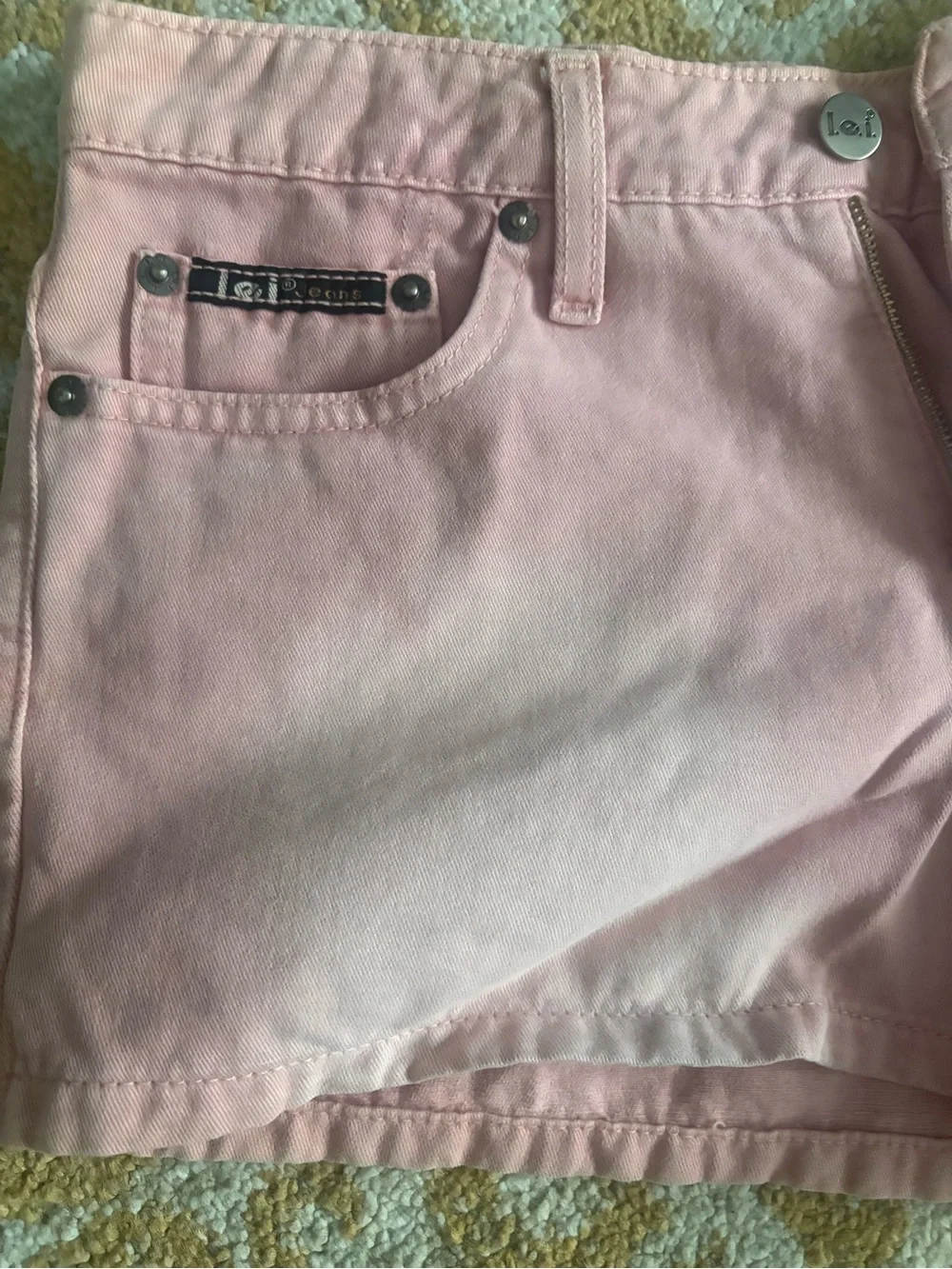 Women’s Pink l.e.i Denim Jean Shorts -